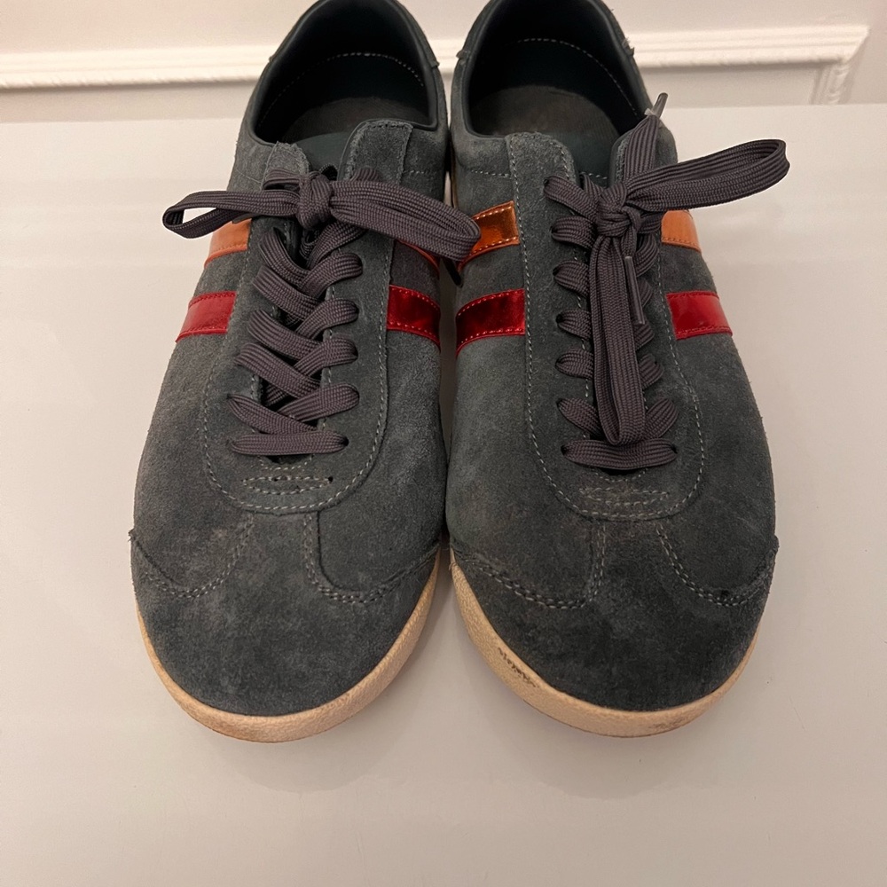 Gola Women’s Navy Sneakers with Gold, Copper and Red Metallic Stripes - Picture 2 of 9